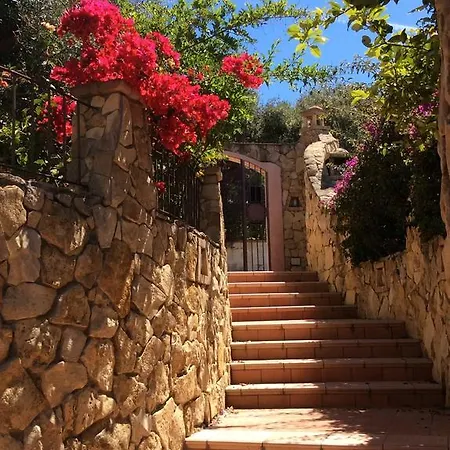 بيت للعطل Borgo Dei Conti كابيتانا