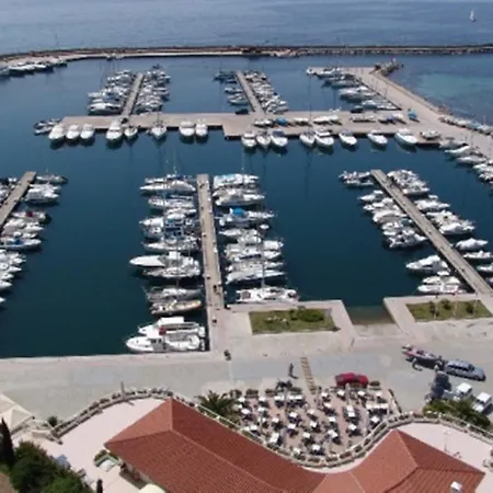 Borgo Dei Conti Hébergement de vacances *